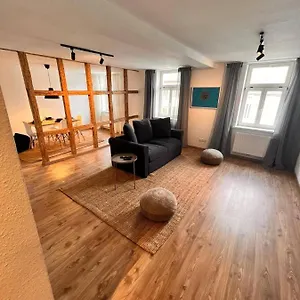 Apartment Center I Family I Business I Internet I Netflix, Coburg